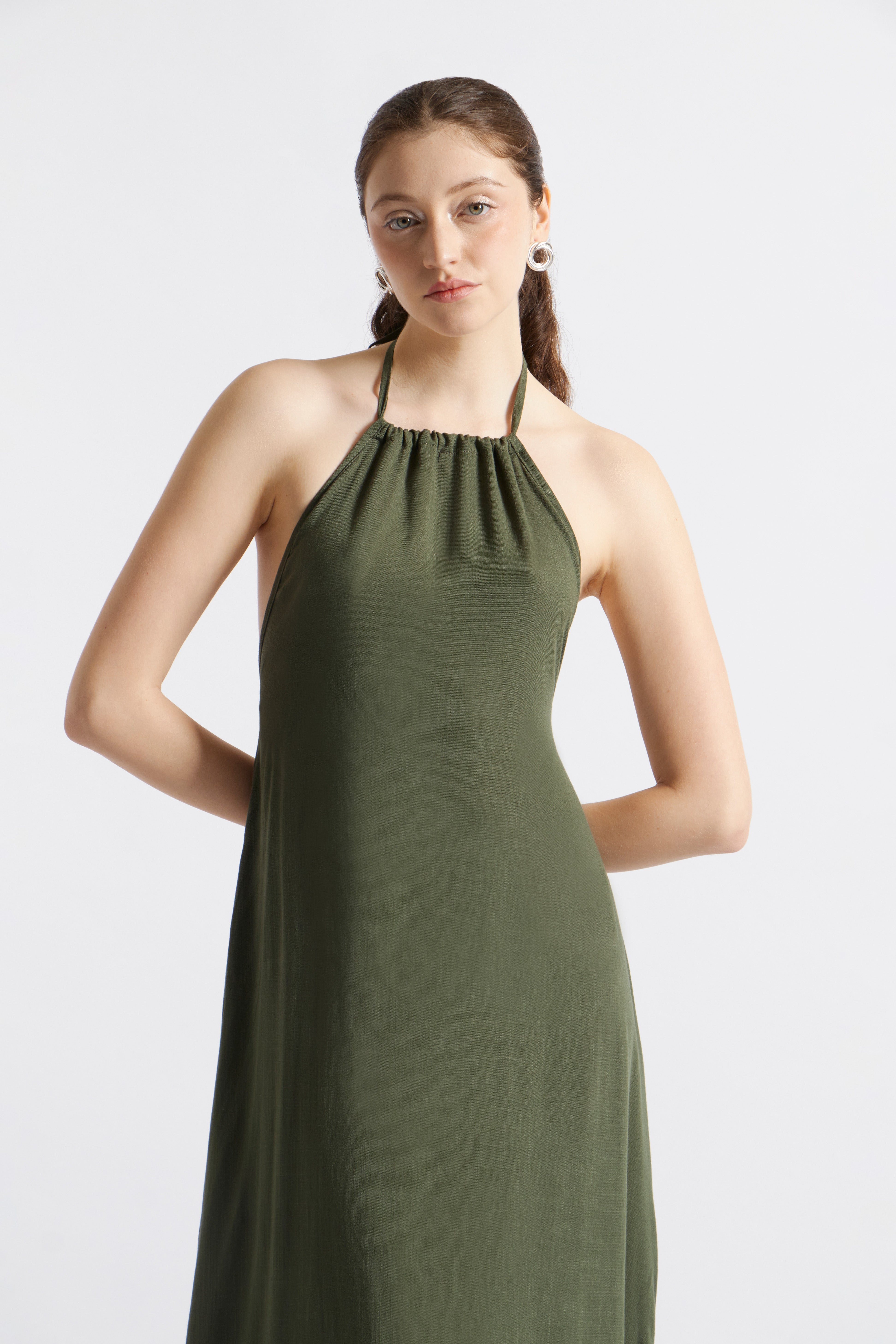 Vestido Lino Cuello Halter - Verde Militar