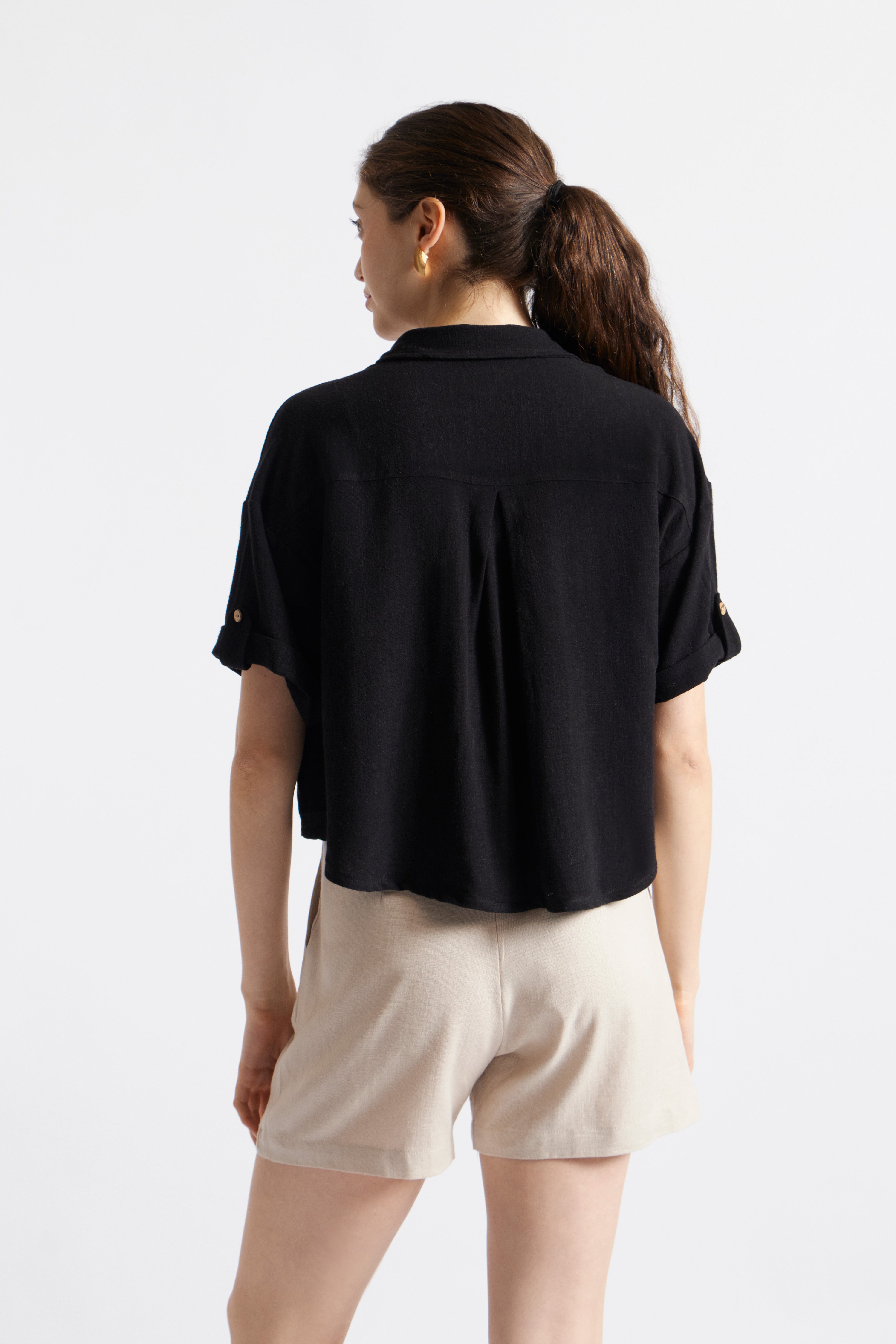 Blusa Corta Lino - Negro