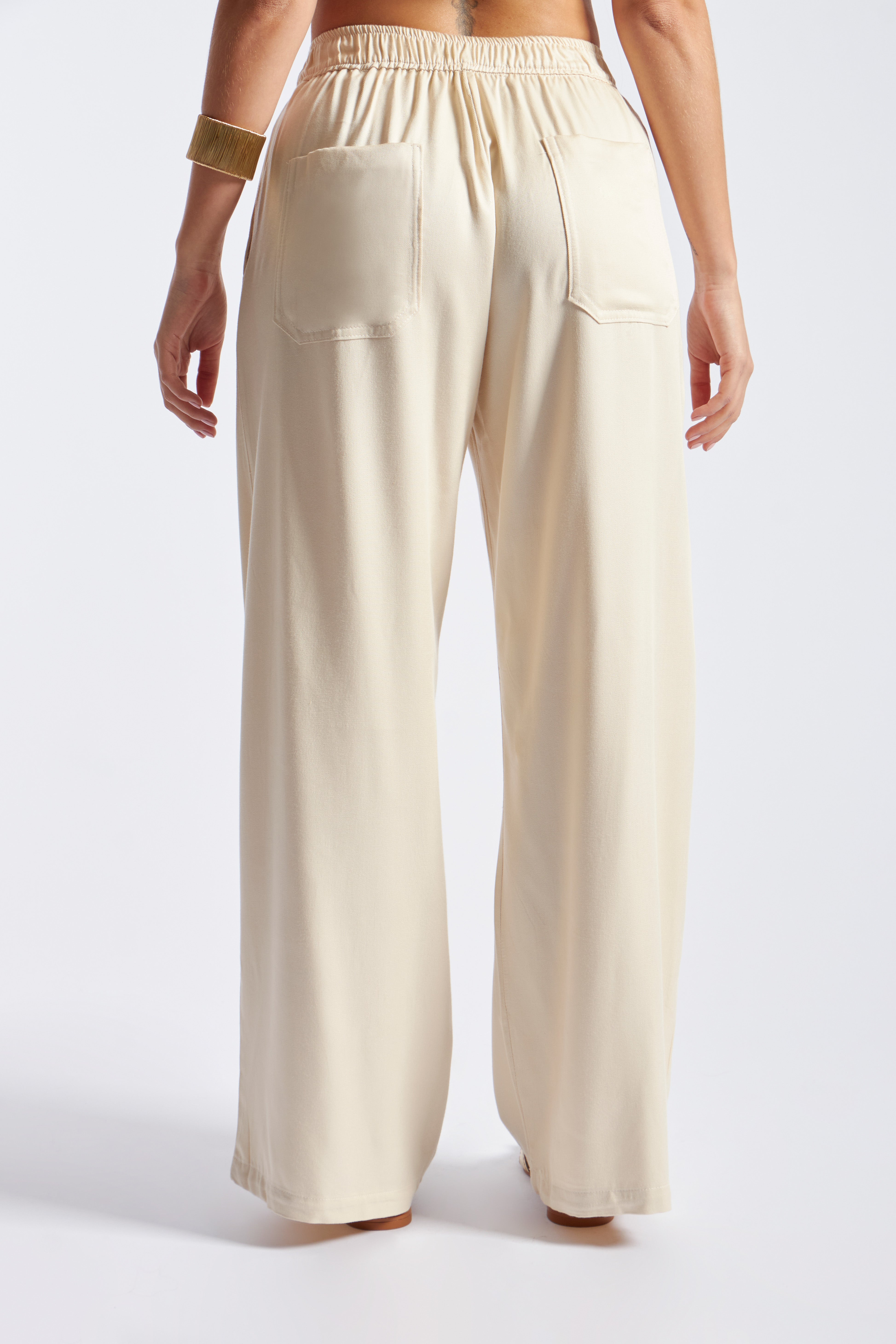 Pantalón Recto Básico - Beige