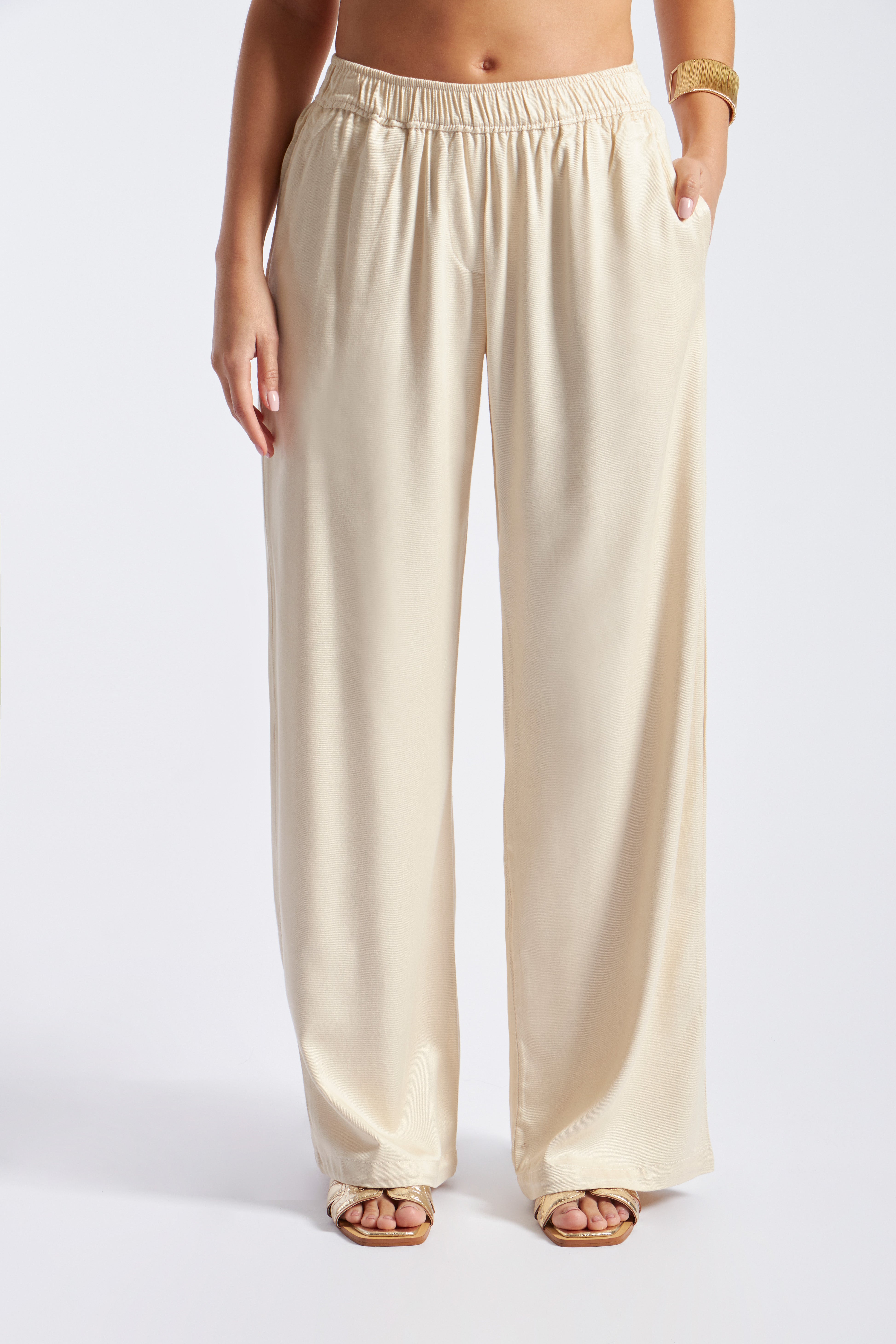 Pantalón Recto Básico - Beige