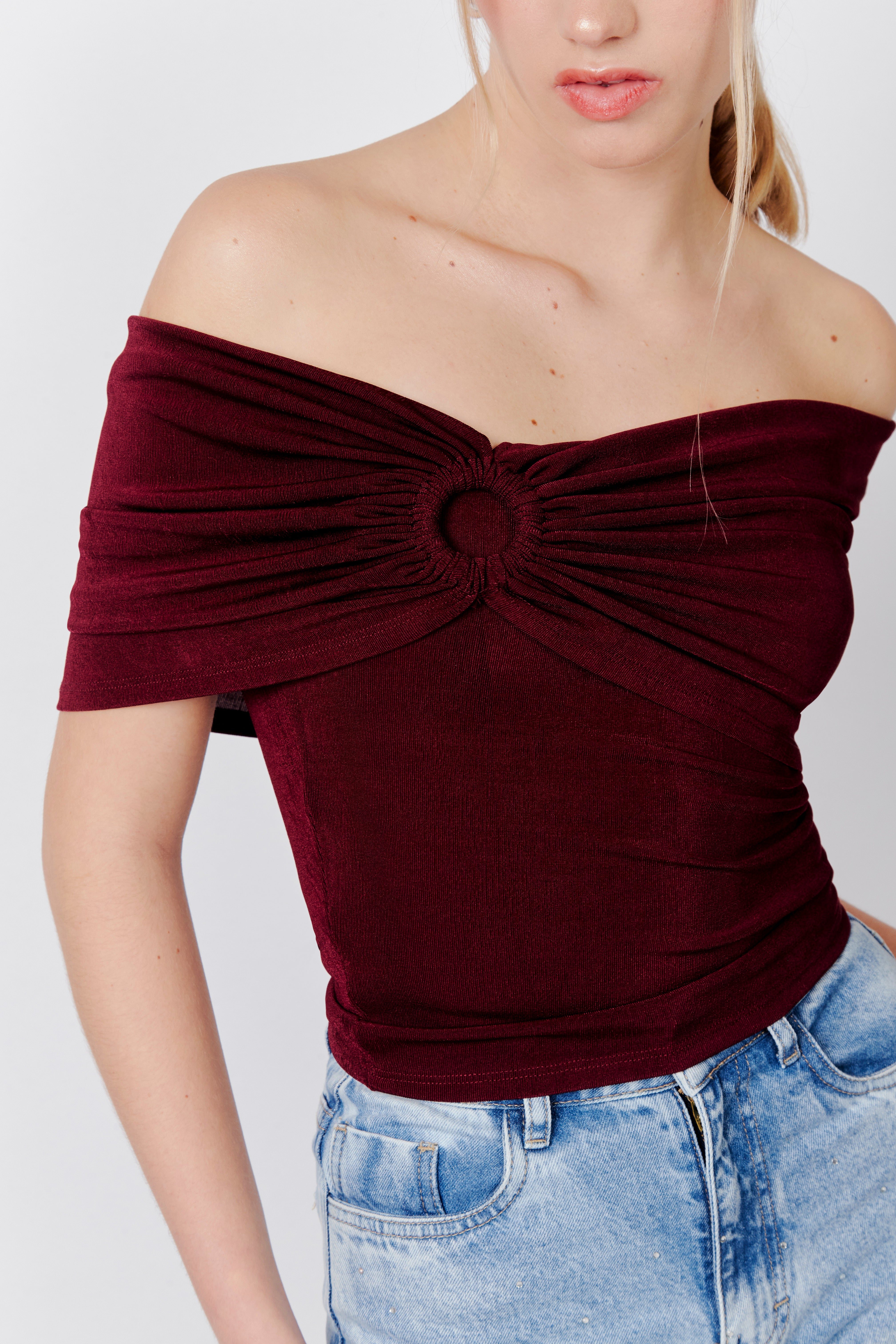 Top Off Shoulder Aro - Burgundy