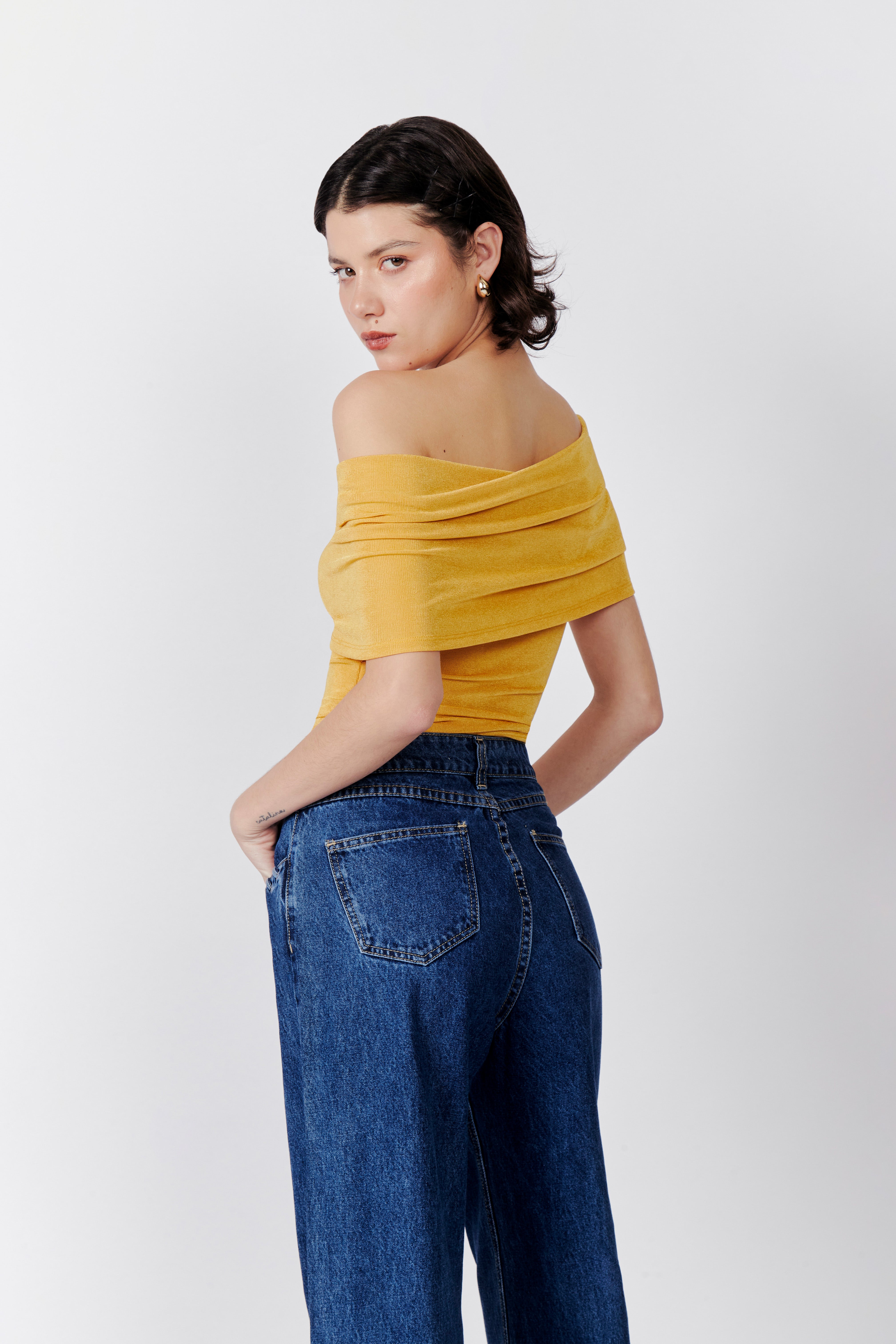 Top Off Shoulder Aro - Amarillo