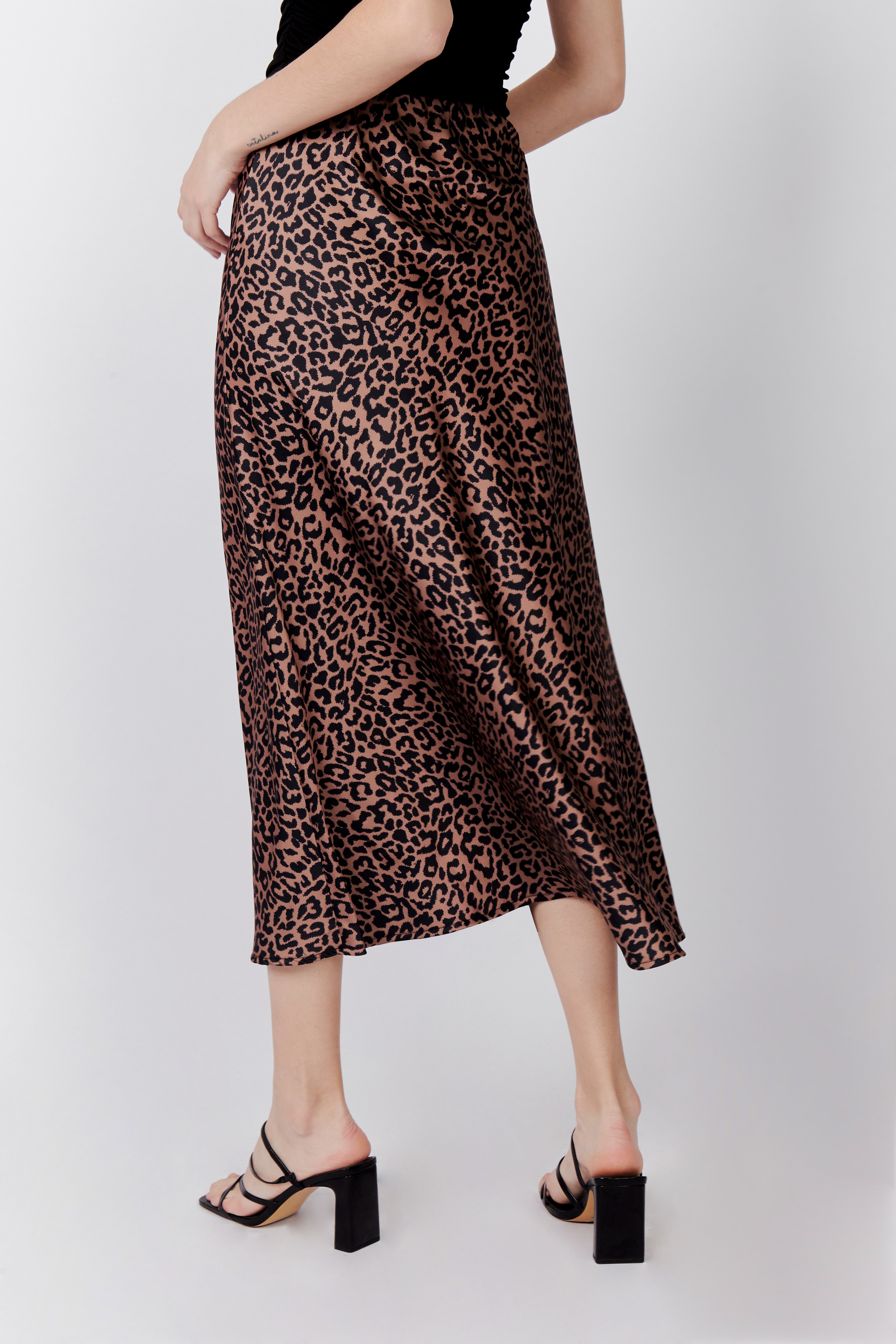 Falda Satinada Fluida - Leopardo Print