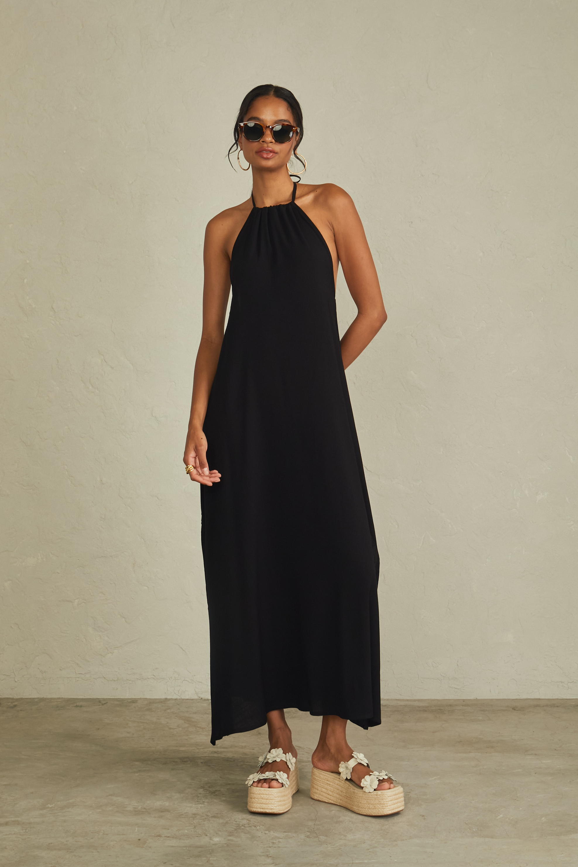 Vestido Lino Cuello Halter - Negro